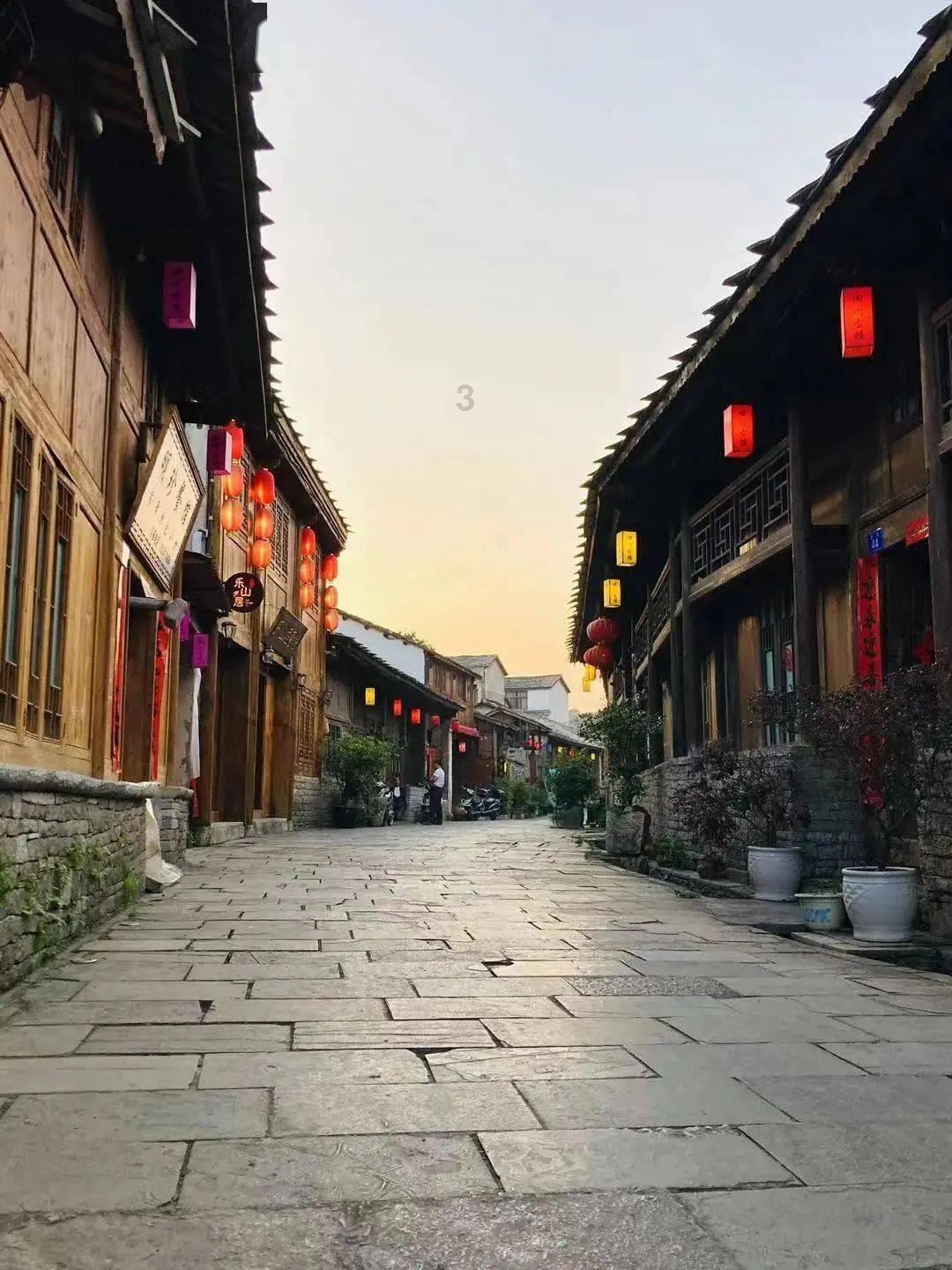李佳航：“有意思”比“有意义”更重要